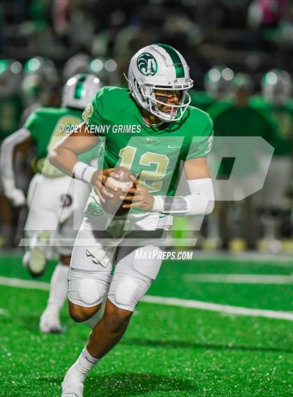 Thumbnail 2 in Buford vs. Carrollton (GHSA 6A Quarterfinal Playoff) photogallery.