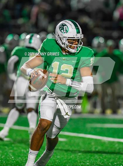 Thumbnail 3 in Buford vs. Carrollton (GHSA 6A Quarterfinal Playoff) photogallery.