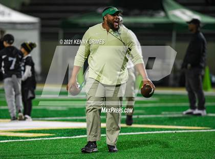 Thumbnail 1 in Buford vs. Carrollton (GHSA 6A Quarterfinal Playoff) photogallery.