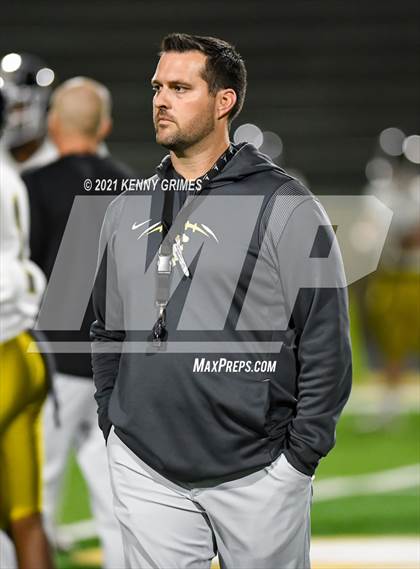 Thumbnail 3 in Buford vs. Carrollton (GHSA 6A Quarterfinal Playoff) photogallery.