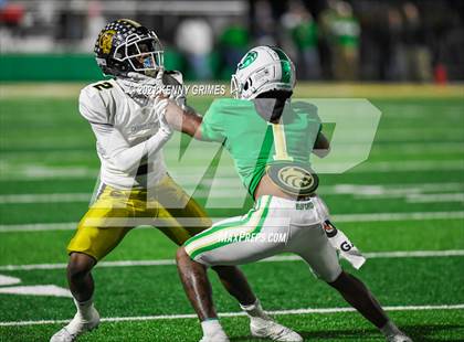 Thumbnail 2 in Buford vs. Carrollton (GHSA 6A Quarterfinal Playoff) photogallery.