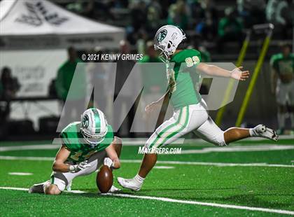 Thumbnail 1 in Buford vs. Carrollton (GHSA 6A Quarterfinal Playoff) photogallery.