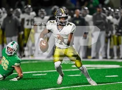 Thumbnail 2 in Buford vs. Carrollton (GHSA 6A Quarterfinal Playoff) photogallery.