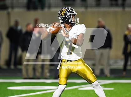 Thumbnail 2 in Buford vs. Carrollton (GHSA 6A Quarterfinal Playoff) photogallery.