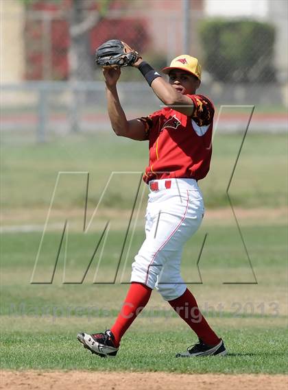 Thumbnail 1 in Calvert Hall vs. Orange Lutheran (Hard 9 National Classic) photogallery.
