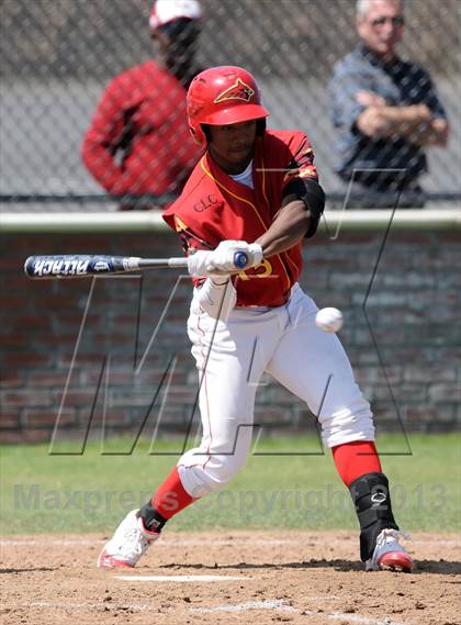 Thumbnail 3 in Calvert Hall vs. Orange Lutheran (Hard 9 National Classic) photogallery.