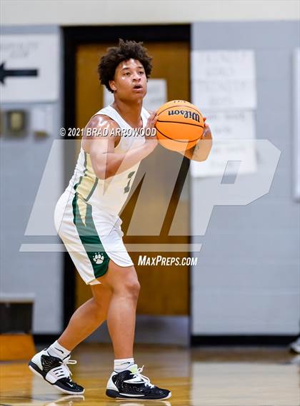 Thumbnail 2 in Eastern Randolph vs Oak Grove (Davidson-Randolph Christmas Classic) photogallery.