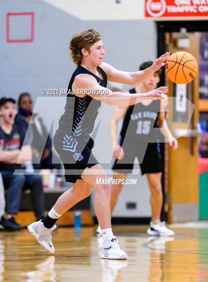 Thumbnail 2 in Eastern Randolph vs Oak Grove (Davidson-Randolph Christmas Classic) photogallery.