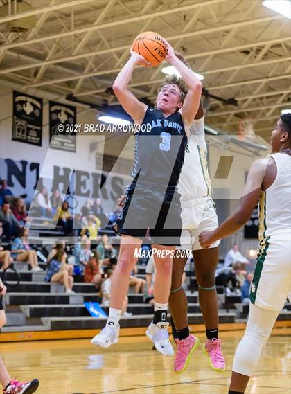 Thumbnail 3 in Eastern Randolph vs Oak Grove (Davidson-Randolph Christmas Classic) photogallery.