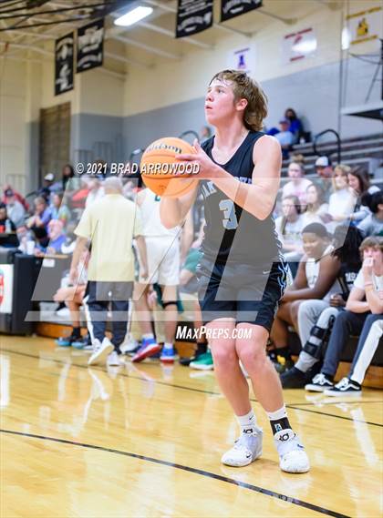 Thumbnail 2 in Eastern Randolph vs Oak Grove (Davidson-Randolph Christmas Classic) photogallery.