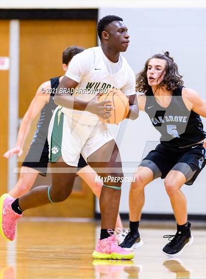 Thumbnail 3 in Eastern Randolph vs Oak Grove (Davidson-Randolph Christmas Classic) photogallery.