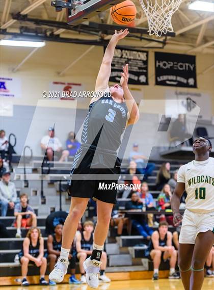 Thumbnail 1 in Eastern Randolph vs Oak Grove (Davidson-Randolph Christmas Classic) photogallery.