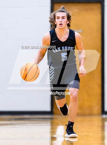 Thumbnail 1 in Eastern Randolph vs Oak Grove (Davidson-Randolph Christmas Classic) photogallery.