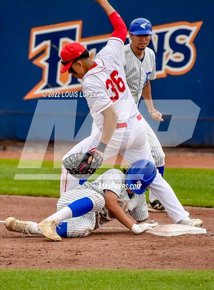 Thumbnail 3 in Baldwin Park @ Hueneme (CIF SS DIV 7 Championship Final) photogallery.