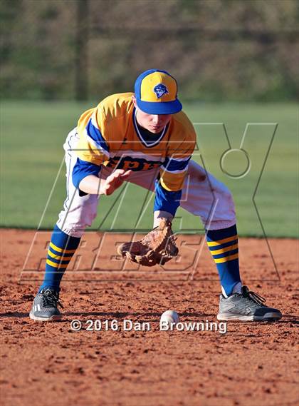 Thumbnail 2 in Carter @ Gatlinburg-Pittman photogallery.
