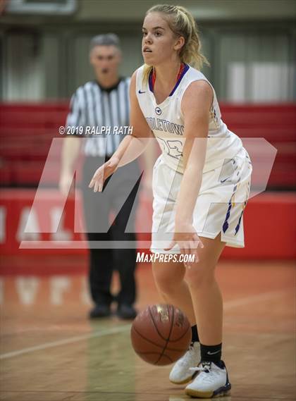 Thumbnail 3 in Wheatland vs. Middletown photogallery.