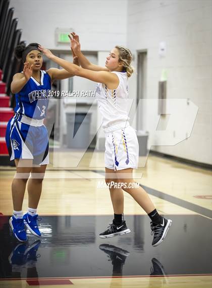 Thumbnail 3 in Wheatland vs. Middletown photogallery.