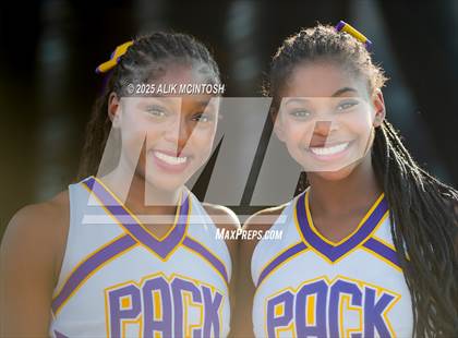 Thumbnail 3 in Lufkin vs Westbury (UIL Football 5A D1 Bi-District) photogallery.