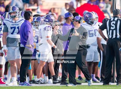 Thumbnail 1 in Lufkin vs Westbury (UIL Football 5A D1 Bi-District) photogallery.