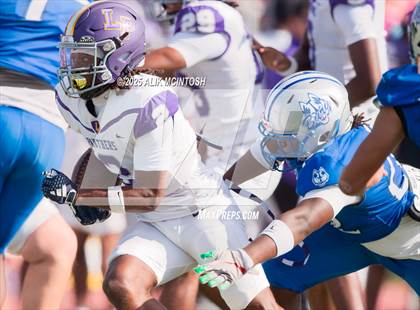Thumbnail 1 in Lufkin vs Westbury (UIL 5A D1 Football Bi-District) photogallery.