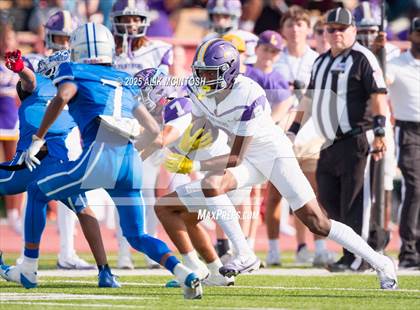 Thumbnail 1 in Lufkin vs Westbury (UIL Football 5A D1 Bi-District) photogallery.