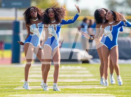 Thumbnail 2 in Lufkin vs Westbury (UIL Football 5A D1 Bi-District) photogallery.