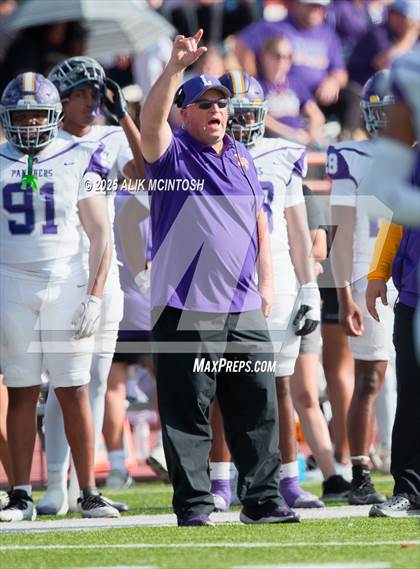 Thumbnail 2 in Lufkin vs Westbury (UIL Football 5A D1 Bi-District) photogallery.