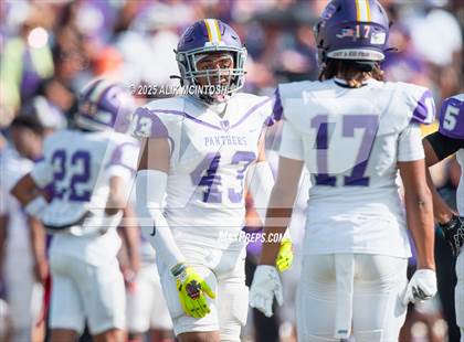 Thumbnail 1 in Lufkin vs Westbury (UIL 5A D1 Football Bi-District) photogallery.