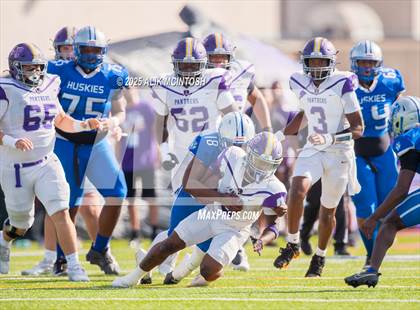 Thumbnail 1 in Lufkin vs Westbury (UIL 5A D1 Football Bi-District) photogallery.