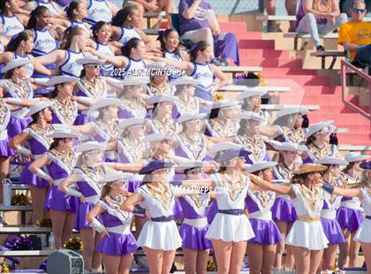 Thumbnail 3 in Lufkin vs Westbury (UIL Football 5A D1 Bi-District) photogallery.
