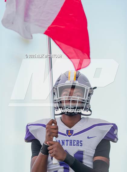 Thumbnail 2 in Lufkin vs Westbury (UIL Football 5A D1 Bi-District) photogallery.
