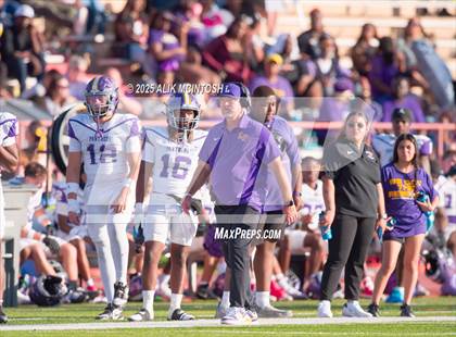 Thumbnail 1 in Lufkin vs Westbury (UIL Football 5A D1 Bi-District) photogallery.