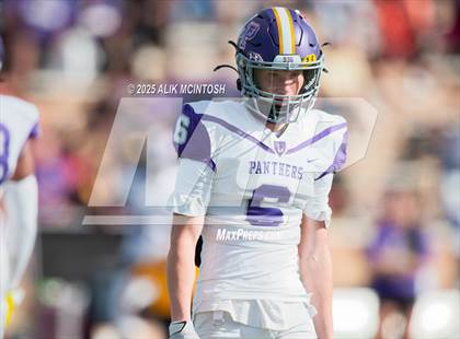 Thumbnail 2 in Lufkin vs Westbury (UIL Football 5A D1 Bi-District) photogallery.