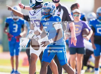 Thumbnail 1 in Lufkin vs Westbury (UIL 5A D1 Football Bi-District) photogallery.