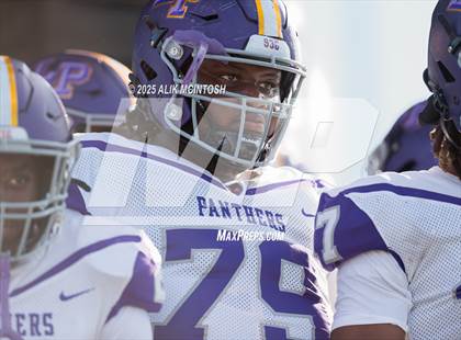 Thumbnail 3 in Lufkin vs Westbury (UIL Football 5A D1 Bi-District) photogallery.