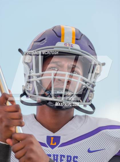 Thumbnail 1 in Lufkin vs Westbury (UIL Football 5A D1 Bi-District) photogallery.
