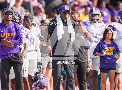 Thumbnail 1 in Lufkin vs Westbury (UIL 5A D1 Football Bi-District) photogallery.