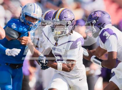 Thumbnail 2 in Lufkin vs Westbury (UIL Football 5A D1 Bi-District) photogallery.
