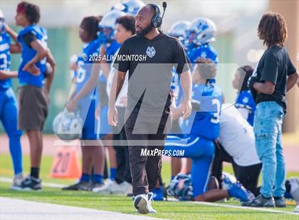 Thumbnail 2 in Lufkin vs Westbury (UIL 5A D1 Football Bi-District) photogallery.
