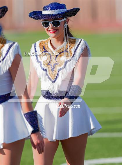 Thumbnail 3 in Lufkin vs Westbury (UIL 5A D1 Football Bi-District) photogallery.