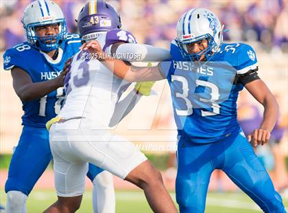 Thumbnail 2 in Lufkin vs Westbury (UIL Football 5A D1 Bi-District) photogallery.
