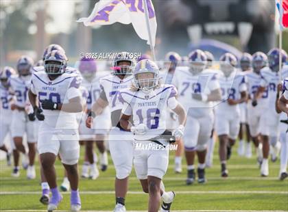 Thumbnail 3 in Lufkin vs Westbury (UIL Football 5A D1 Bi-District) photogallery.