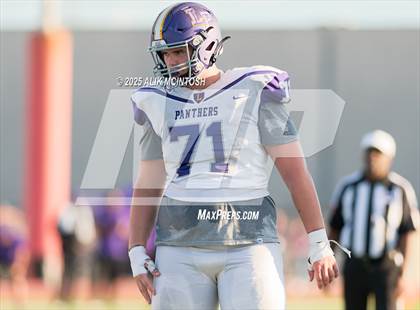 Thumbnail 1 in Lufkin vs Westbury (UIL Football 5A D1 Bi-District) photogallery.