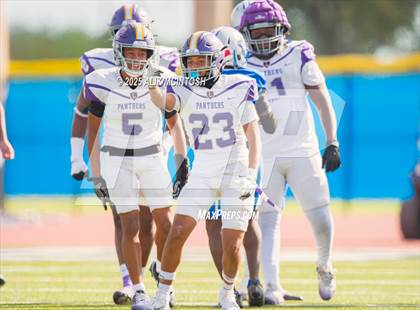 Thumbnail 3 in Lufkin vs Westbury (UIL Football 5A D1 Bi-District) photogallery.