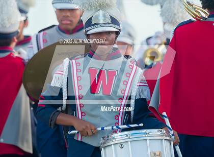 Thumbnail 1 in Lufkin vs Westbury (UIL Football 5A D1 Bi-District) photogallery.