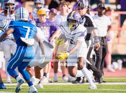 Thumbnail 3 in Lufkin vs Westbury (UIL 5A D1 Football Bi-District) photogallery.