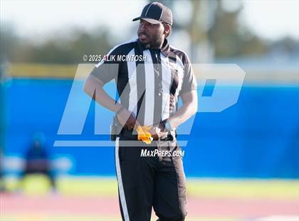 Thumbnail 2 in Lufkin vs Westbury (UIL Football 5A D1 Bi-District) photogallery.