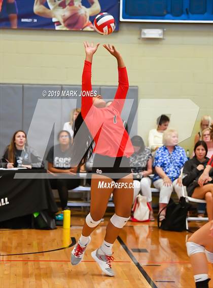 Thumbnail 2 in Mater Dei vs. Marymount (Nike Tournament of Champions) photogallery.
