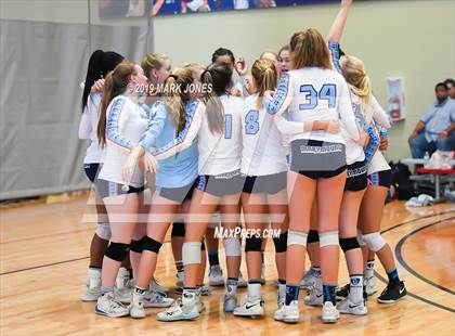 Thumbnail 1 in Mater Dei vs. Marymount (Nike Tournament of Champions) photogallery.