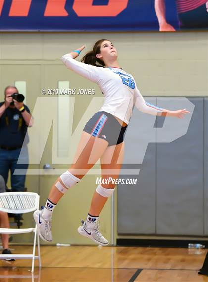 Thumbnail 1 in Mater Dei vs. Marymount (Nike Tournament of Champions) photogallery.